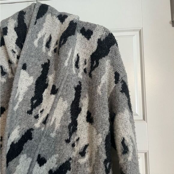 Anthropologie💗Llama Knit Cardigan Small Medium Alpaca Akemi + Kin - Picture 10 of 11